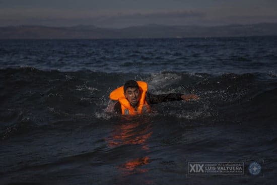 Olmo Calvo ganador del XIX Premio Internacional de Fotografía Humanitaria Luis Valtueña